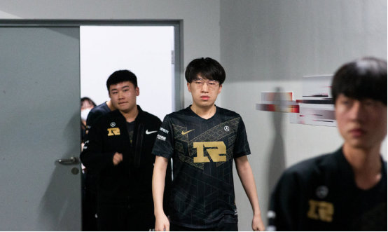 入到基础设 入到基础设