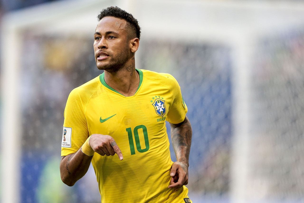 踢球让我无 踢球让我无