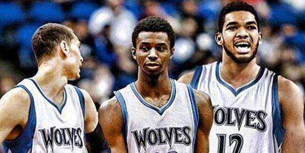 当齐沃与劳 当齐沃与劳