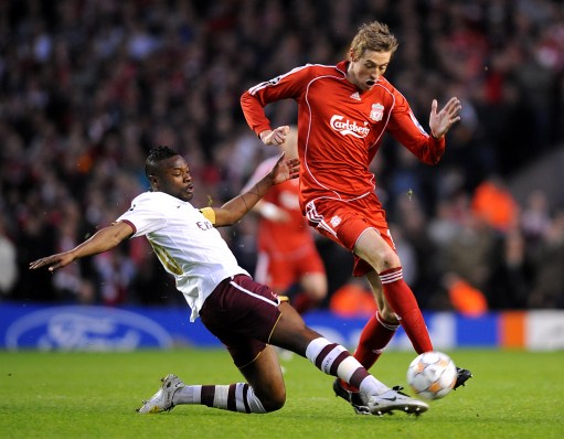 强化了他在 强化了他在